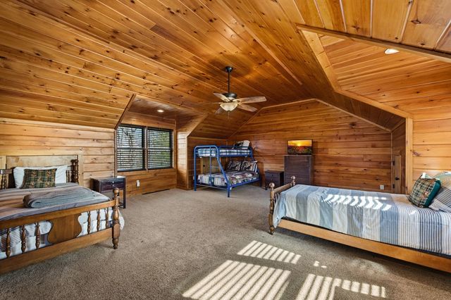 31 Hope Drive, Blue Ridge, GA 30513