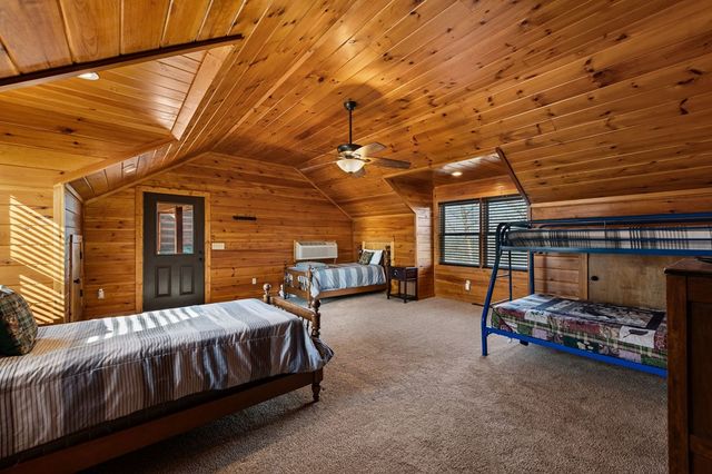 31 Hope Drive, Blue Ridge, GA 30513