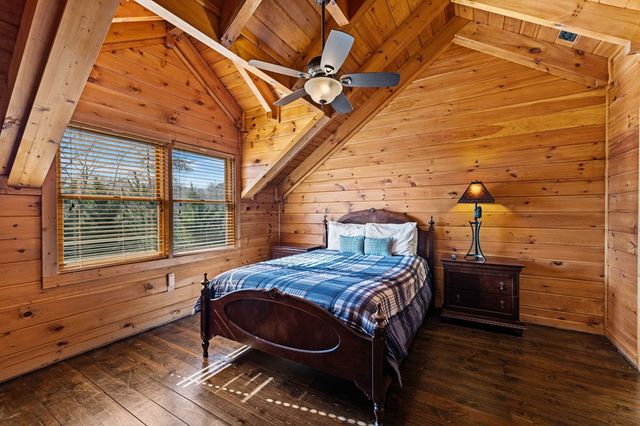 31 Hope Drive, Blue Ridge, GA 30513