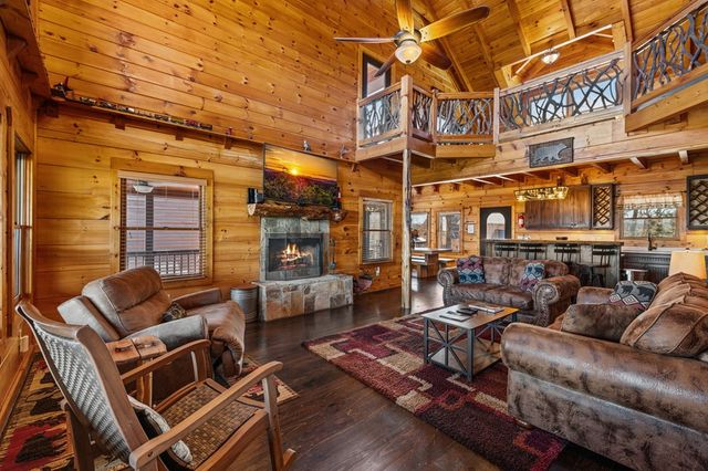 31 Hope Drive, Blue Ridge, GA 30513