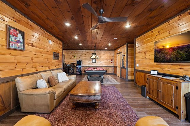 31 Hope Drive, Blue Ridge, GA 30513