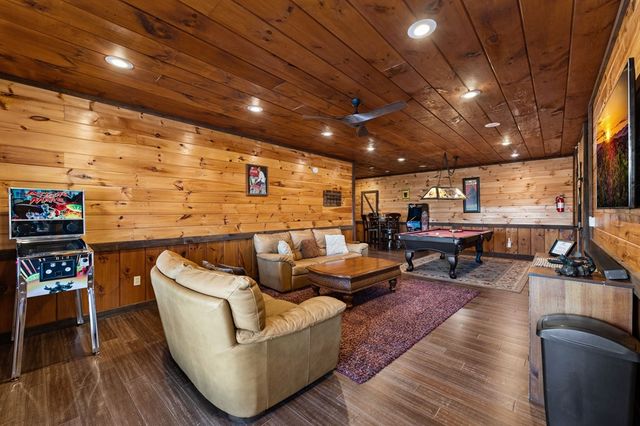 31 Hope Drive, Blue Ridge, GA 30513