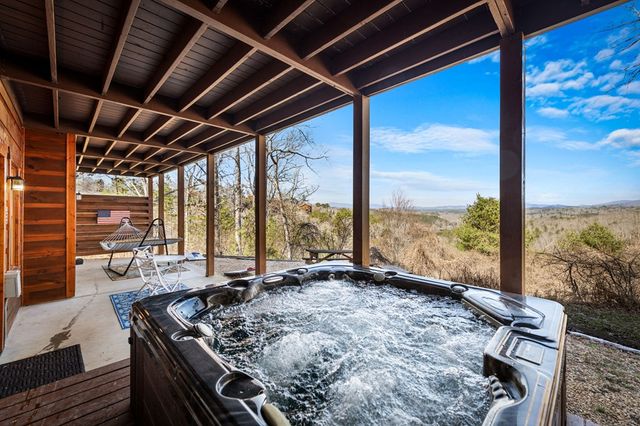 31 Hope Drive, Blue Ridge, GA 30513