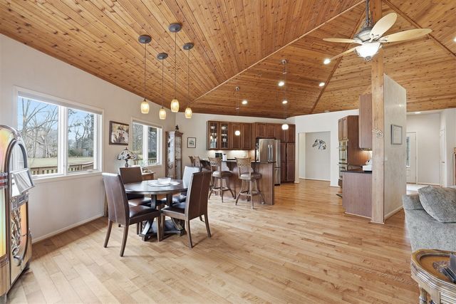 6150 Willow Road, West Bloomfield, MI 48324