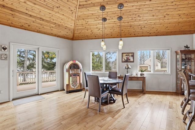 6150 Willow Road, West Bloomfield, MI 48324
