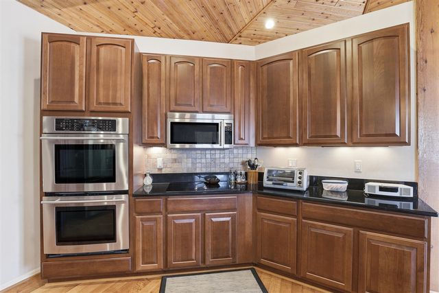6150 Willow Road, West Bloomfield, MI 48324