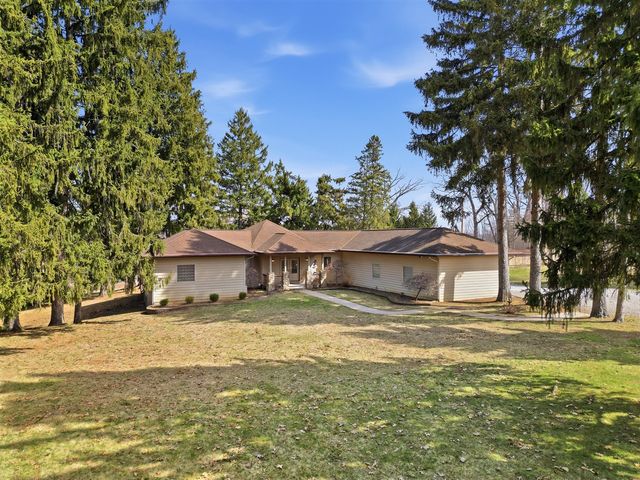 6150 Willow Road, West Bloomfield, MI 48324