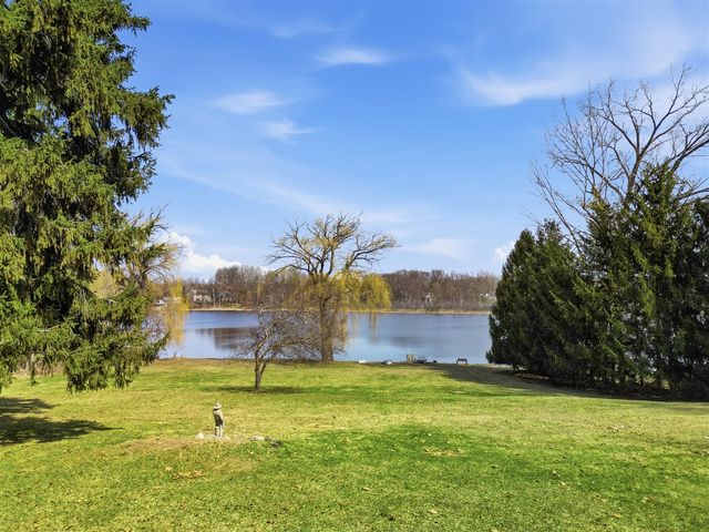 6150 Willow Road, West Bloomfield, MI 48324