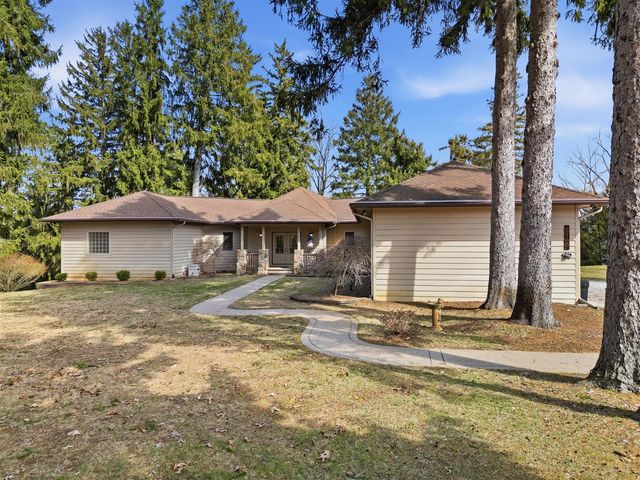 6150 Willow Road, West Bloomfield, MI 48324