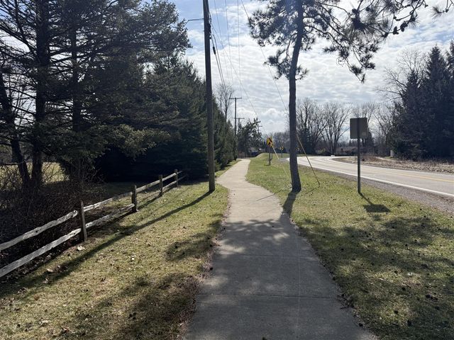 6150 Willow Road, West Bloomfield, MI 48324