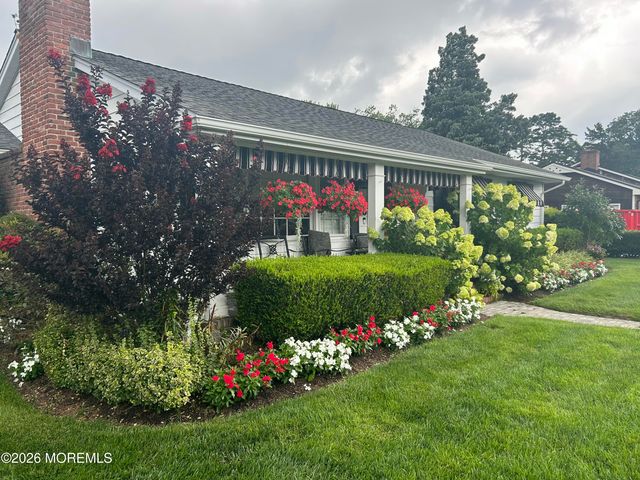 16 Harmony Lane, Brick, NJ 08724