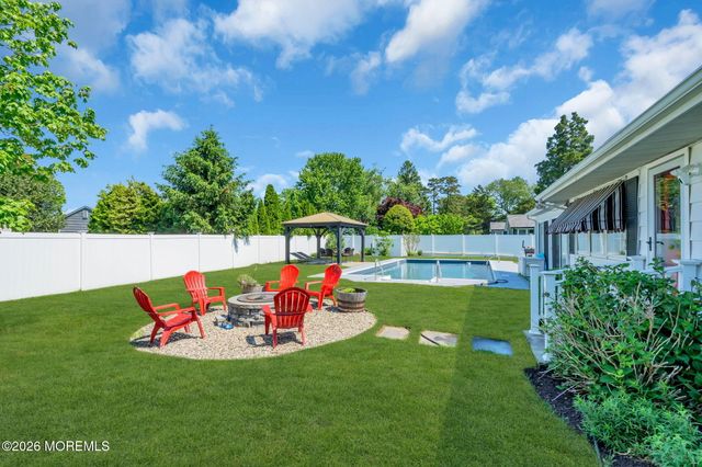 16 Harmony Lane, Brick, NJ 08724