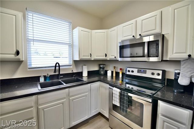 2926 East Eldorado Lane, Las Vegas, NV 89120