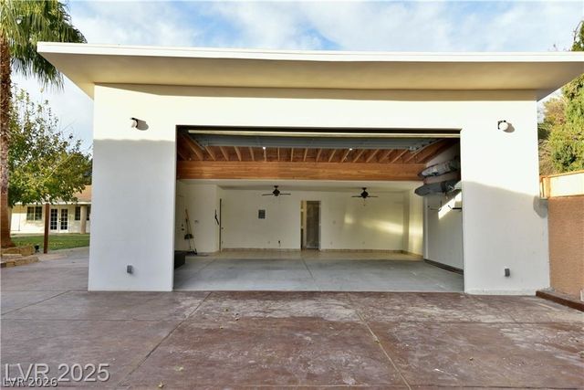 2926 East Eldorado Lane, Las Vegas, NV 89120