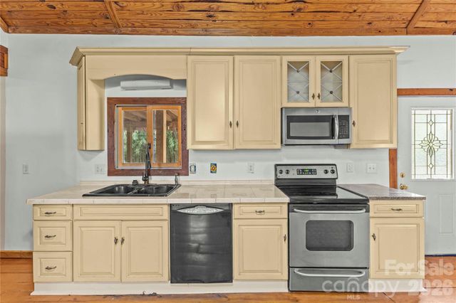 11826 Merriweather Drive, Charlotte, NC 28273