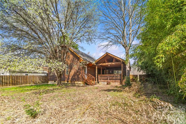 11826 Merriweather Drive, Charlotte, NC 28273