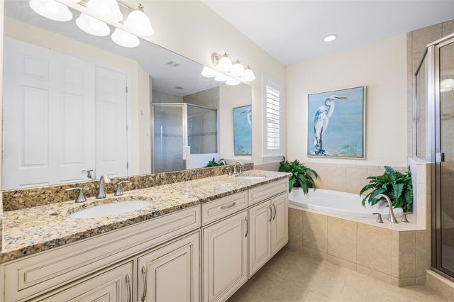 10311 LANDS END CIRCLE 16, Placida, FL 33946