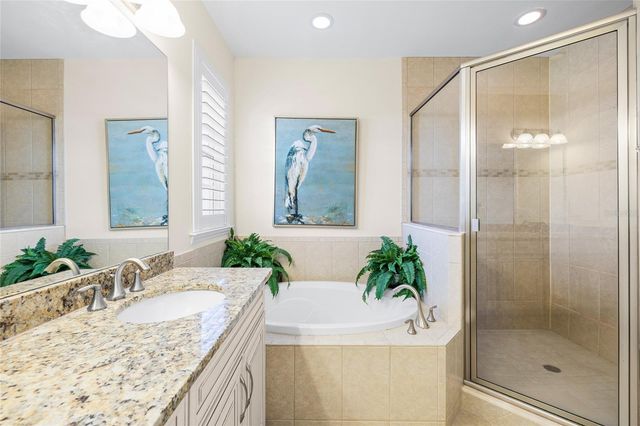 10311 LANDS END CIRCLE 16, Placida, FL 33946