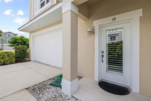 10311 LANDS END CIRCLE 16, Placida, FL 33946