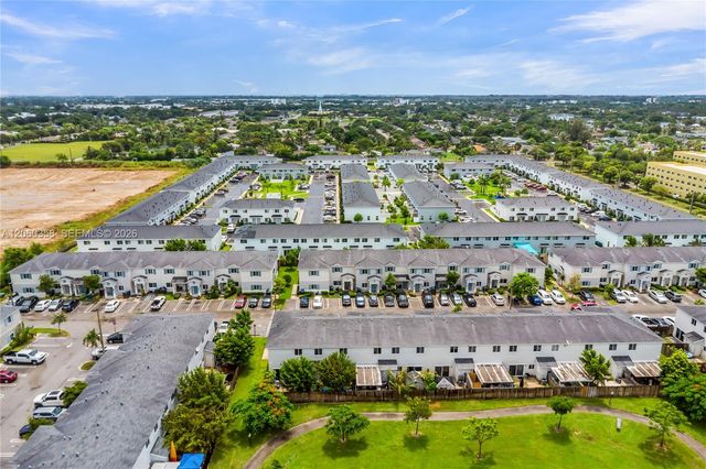 412 NW 12th Ave, Florida City, FL 33034