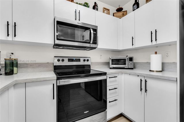 412 NW 12th Ave, Florida City, FL 33034