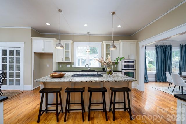 1128 E 35th Street, Charlotte, NC 28205