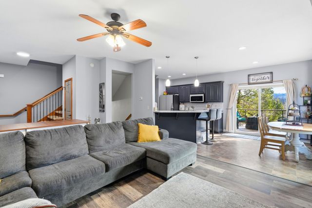 190 Country Ridge Way, Branson, MO 65616