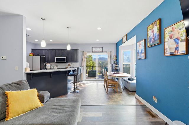 190 Country Ridge Way, Branson, MO 65616