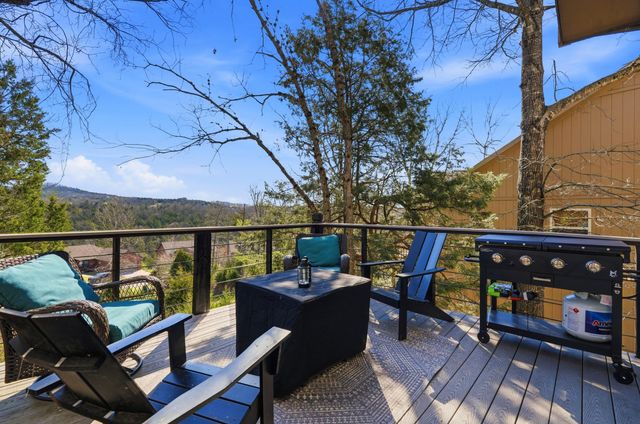 190 Country Ridge Way, Branson, MO 65616