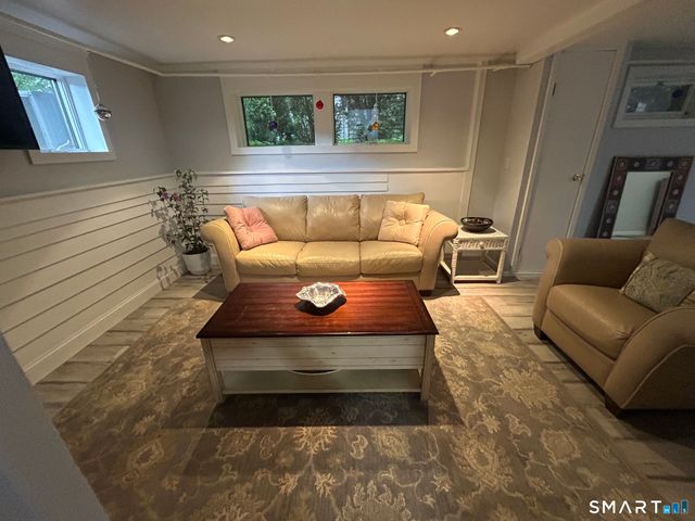 21 Parallel Street, Norwalk, CT 06850