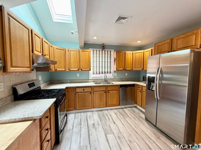 21 Parallel Street, Norwalk, CT 06850