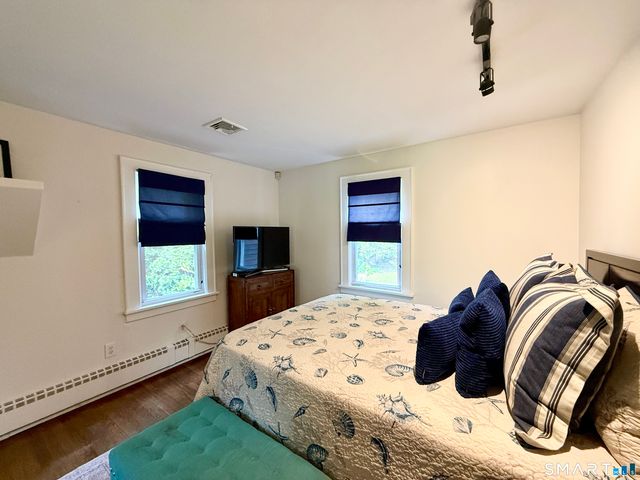 21 Parallel Street, Norwalk, CT 06850
