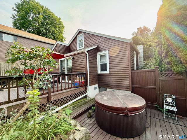 21 Parallel Street, Norwalk, CT 06850