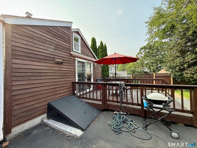 21 Parallel Street, Norwalk, CT 06850