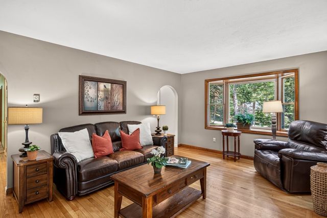 20 Vesper Drive, Bourne, MA 02559