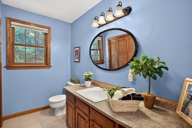 20 Vesper Drive, Bourne, MA 02559