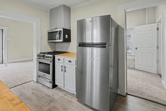 1810 E Walnut Street, Des Moines, IA 50316