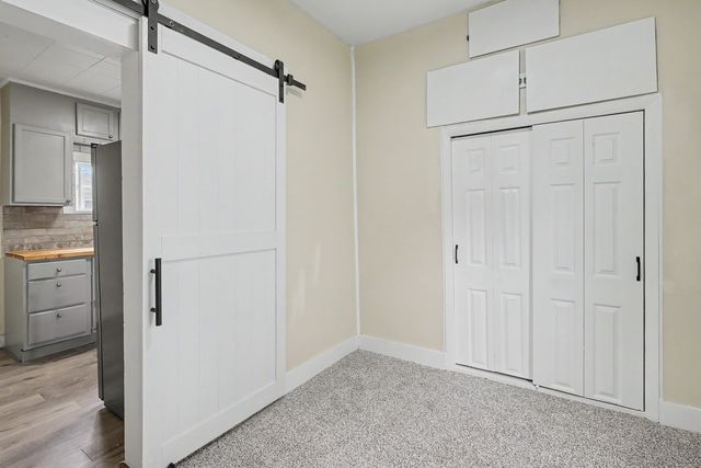 1810 E Walnut Street, Des Moines, IA 50316