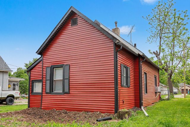 1810 E Walnut Street, Des Moines, IA 50316