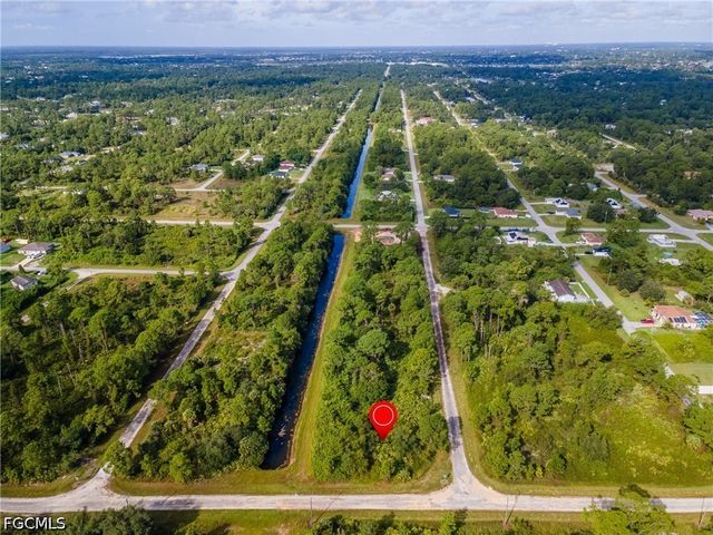 1068 Belmont ST E, Lehigh Acres, FL 33974
