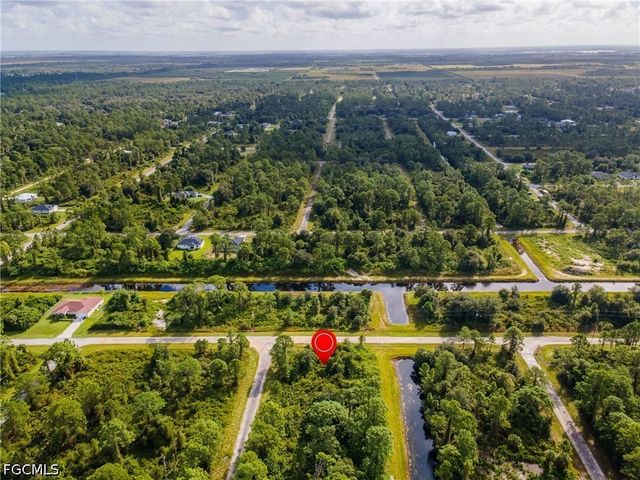 1068 Belmont ST E, Lehigh Acres, FL 33974