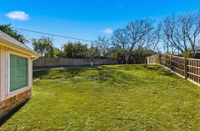 306 Stone Hollow Court, Prosper, TX 75078