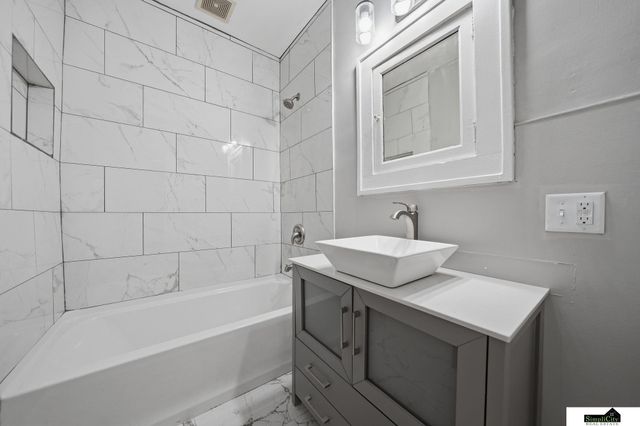 1526 Sioux Street, Lincoln, NE 68502