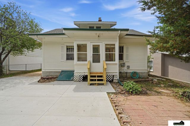 1526 Sioux Street, Lincoln, NE 68502