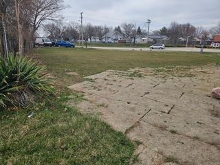 15 Hill Avenue, Aurora, IL 60505