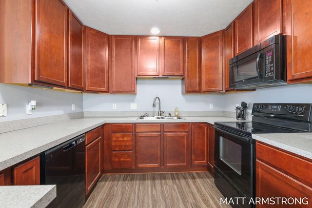 4881 Rapid River Avenue SW, City Of Wyoming, MI 49418