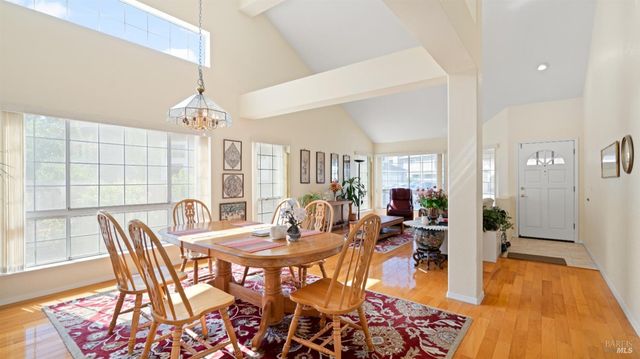 124 Cannes Ct, Fairfield, CA 94534