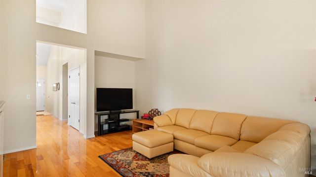 124 Cannes Ct, Fairfield, CA 94534