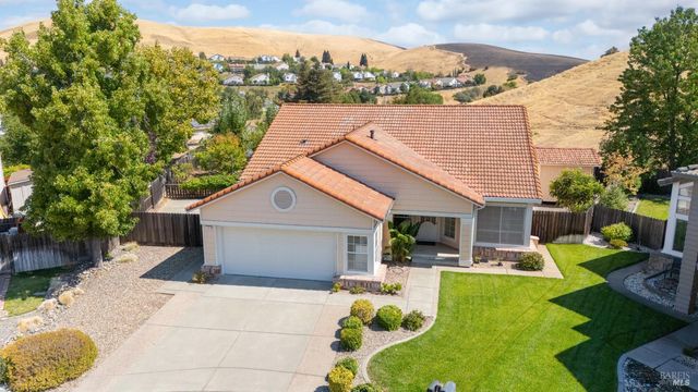 124 Cannes Ct, Fairfield, CA 94534