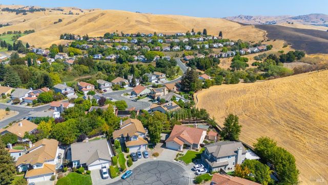 124 Cannes Ct, Fairfield, CA 94534